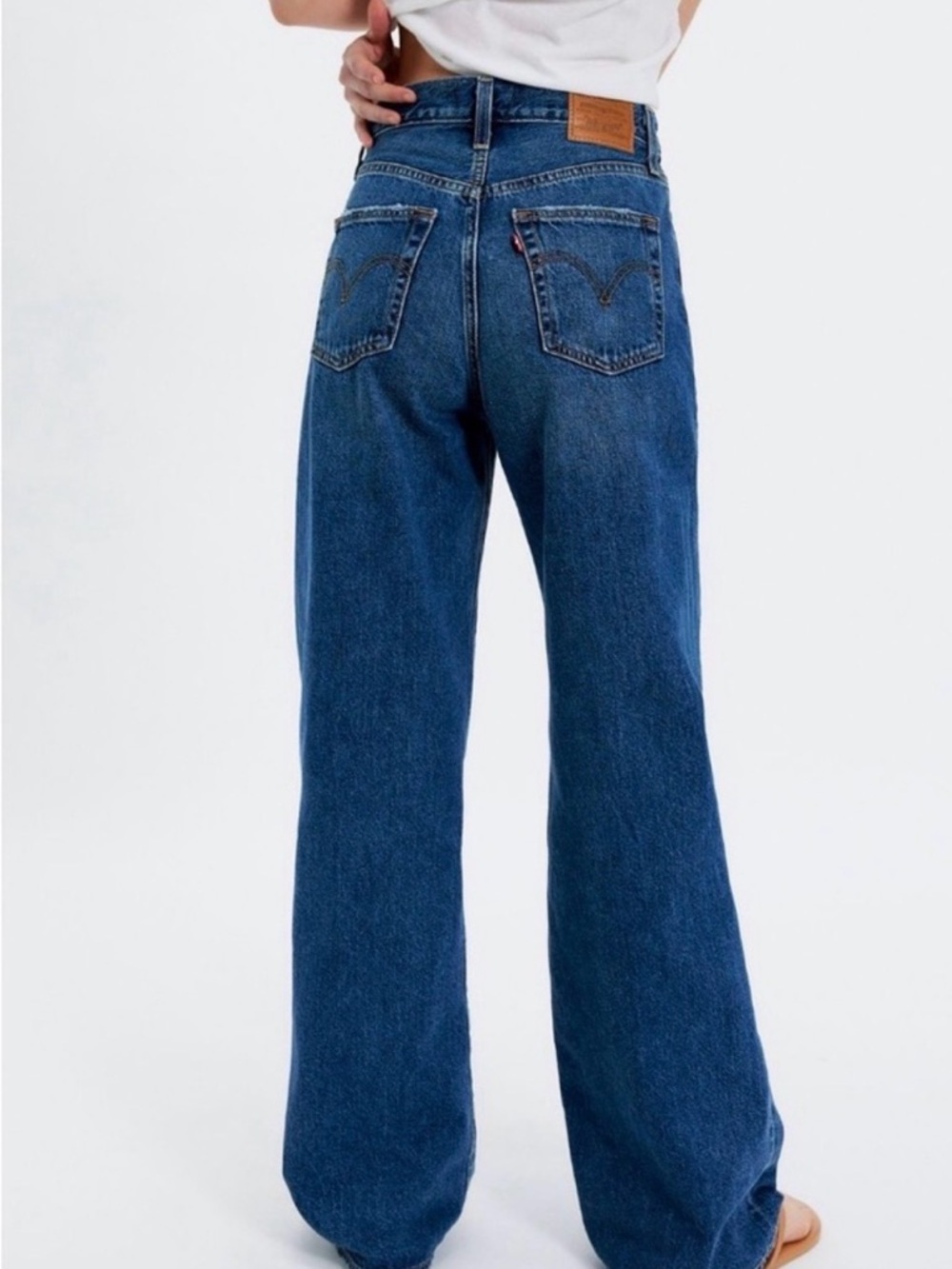🎬 Levi's Ribcage Wide Leg Jeans NWOT. ONLY worn/washed once for NYC photoshoot💙